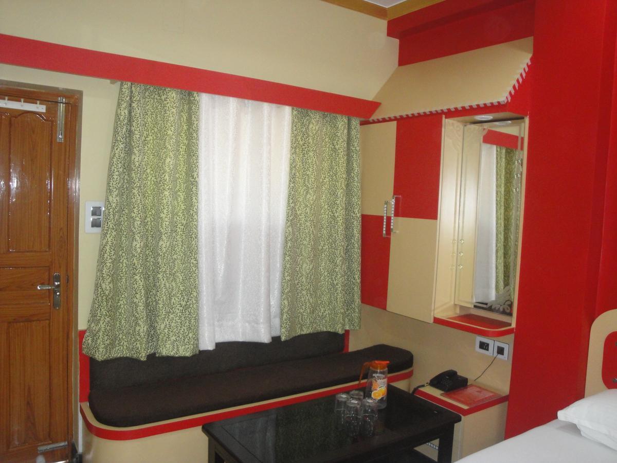 Balaji Palace Varanasi Exterior photo