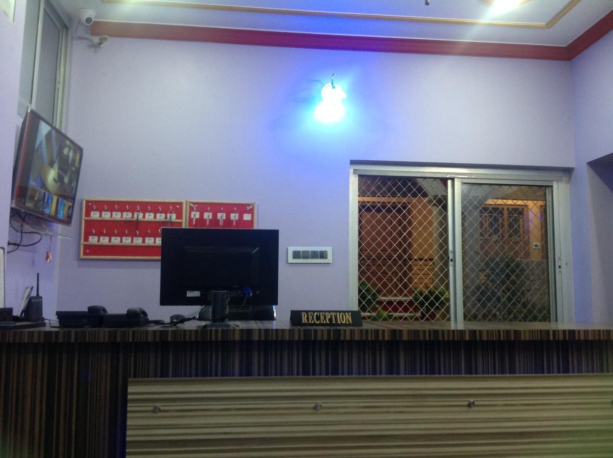 Balaji Palace Varanasi Exterior photo